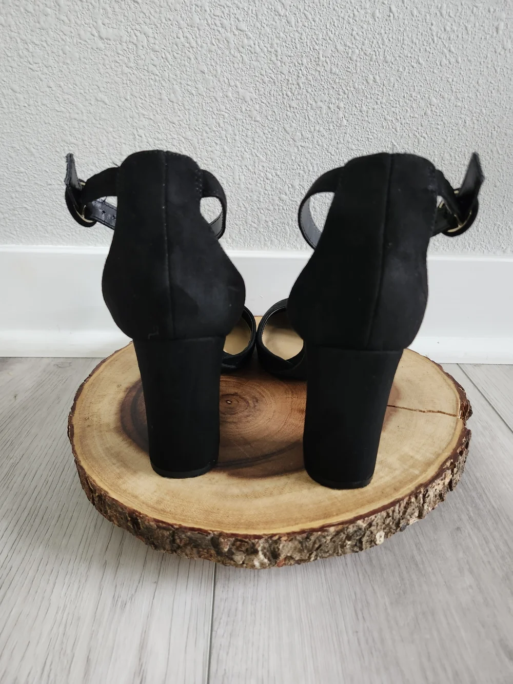 LC Lauren Conrad Black Ankle-Strap Block Heel Pump